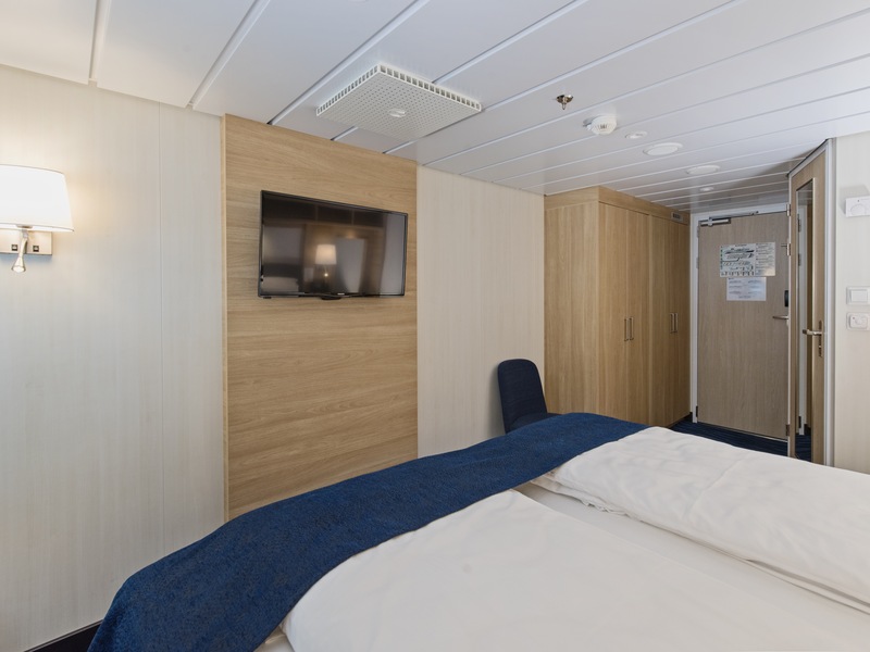 Arctic Superior | Outside Cabin